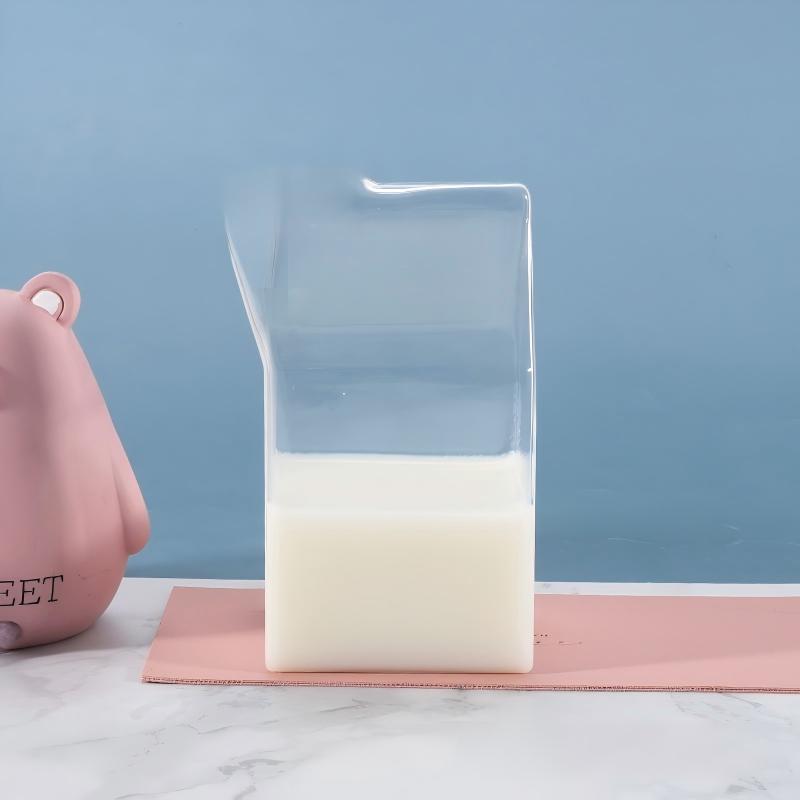 Bình đựng sữa thủy tinh hình thùng carton