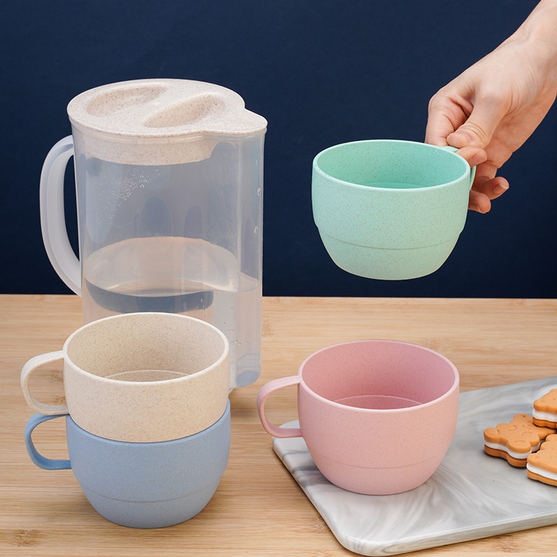 Bộ bình đựng nước bằng rơm lúa mì kèm 4 cốc